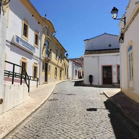 펜션 Paderne Village House